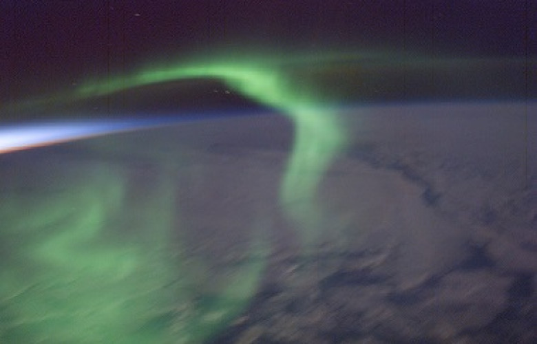 240213 Aurora australis as viewed by ISS 6 crew