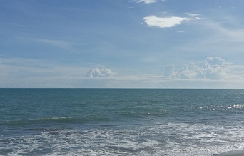 250106 Blue Sky and Ocean 2