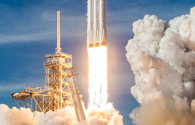 500px Falcon Heavy Demo Mission 39337245145 v2