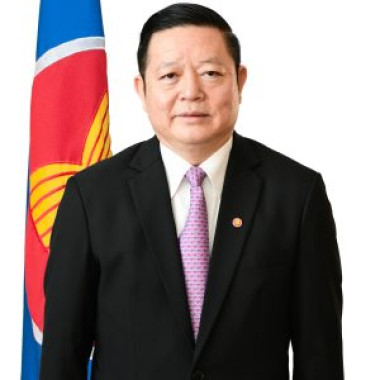 20230109 2SGDRKaoKimHorn 300x400